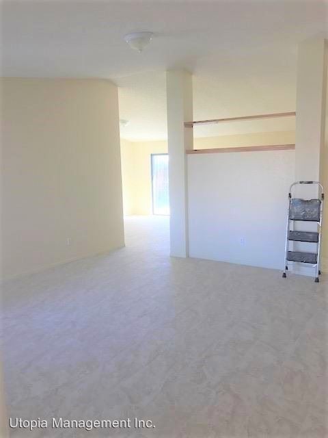 Building Photo - 4 br, 2 bath House - 15427 Chaparral St