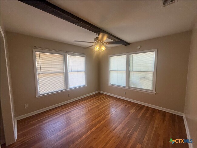 Foto del edificio - 1105 Sycamore St