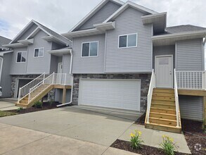 Building Photo - 1654 Aspen Ct