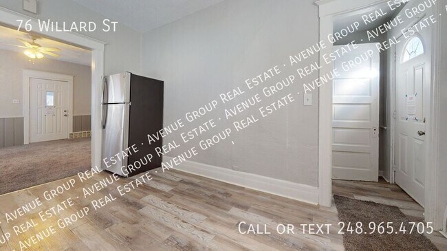 Building Photo - 76 Willard St