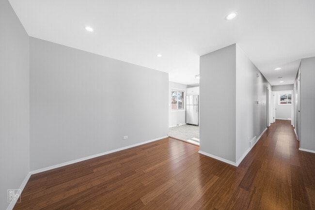 Foto del edificio - 521 Berkshire Ln