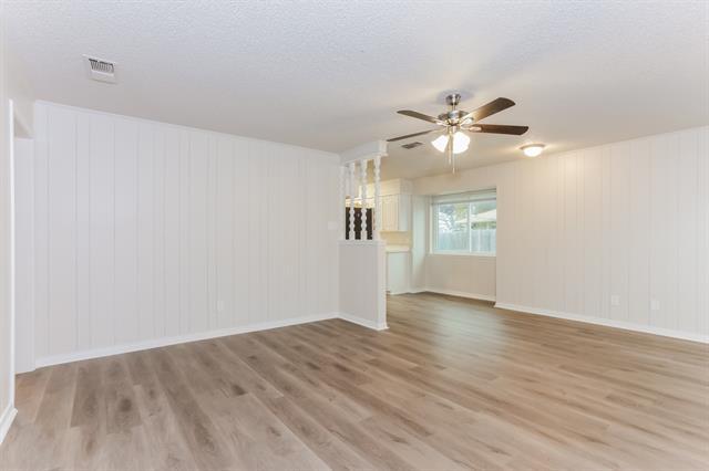 Foto del edificio - 328 Bennett Cir