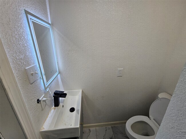 Building Photo - 1368 Rd 5735