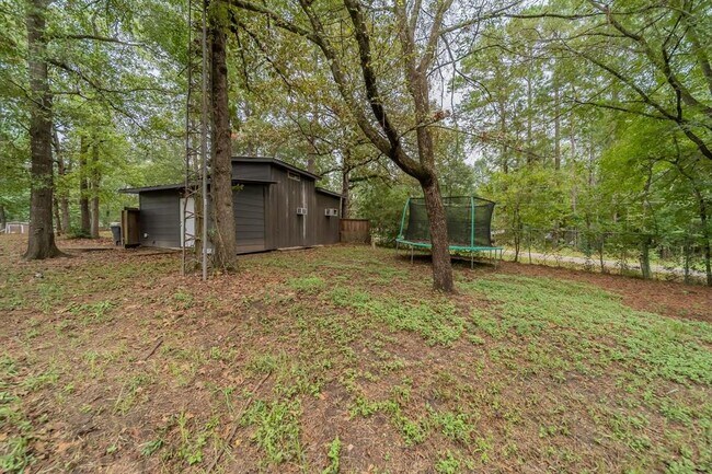 Foto del edificio - 20011 Parkway Ln