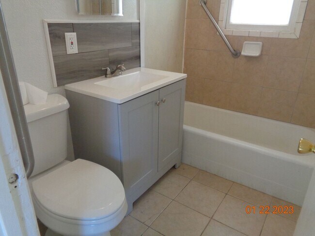 Building Photo - VanDam/Pillsbury