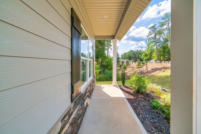 Building Photo - 211 Haverford Dr