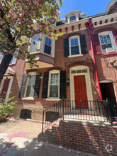 Building Photo - 104 N 10th St