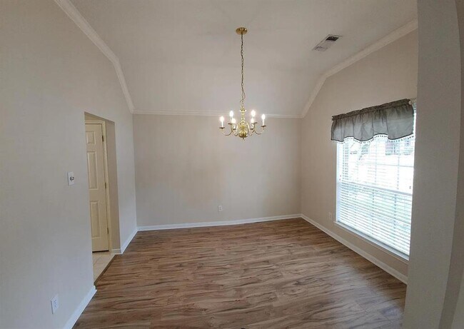 Building Photo - 11919 Laurel Meadow Dr