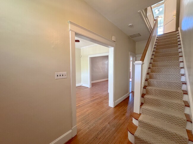 Foto del edificio - 4521 Arkansas Ave NW