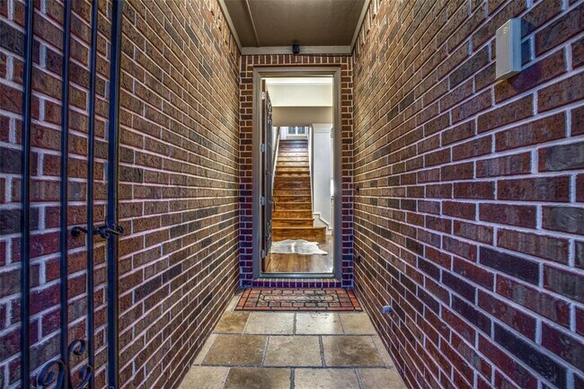 Building Photo - 13641 Cobblestone Dr