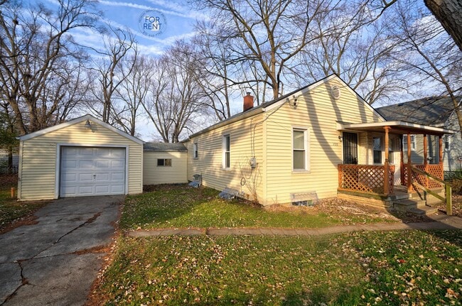 Building Photo - 2720 Gibson St