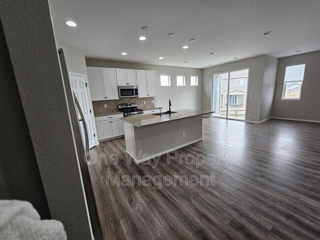 Foto del edificio - 3326 Ice Lake Ct