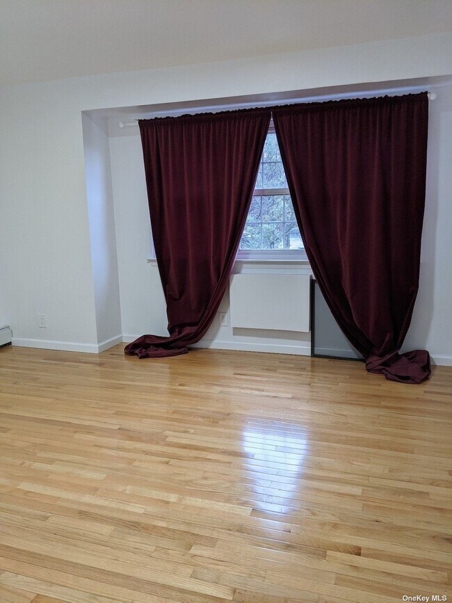 Building Photo - 120-25 Ketch Ct