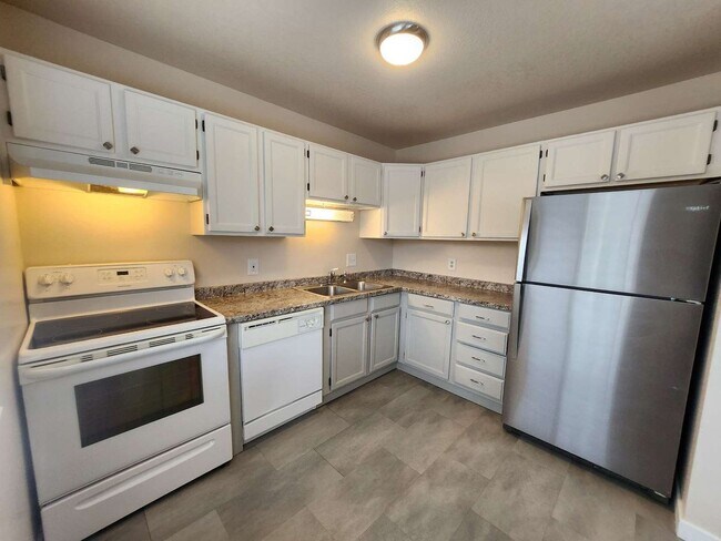 Foto del edificio - 3475 Cochran Dr