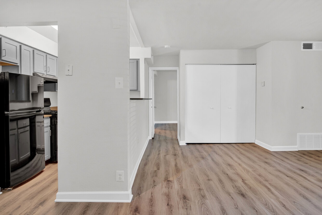 Autumn Woods 5033 57th Ave Bladensburg, MD Apartments for Rent in