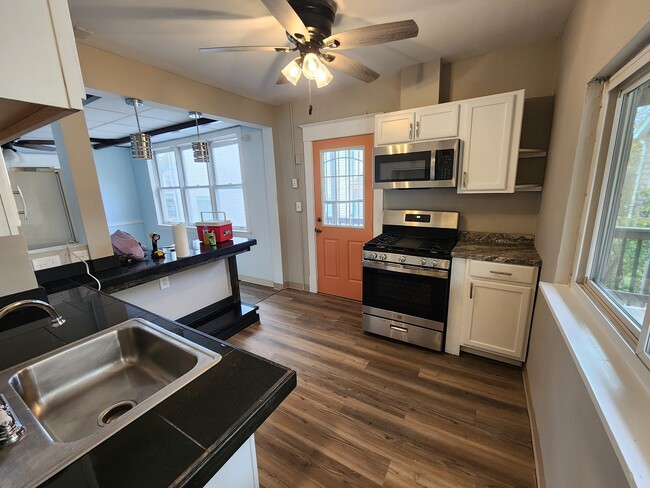 Foto del edificio - 1266 Clairhaven St