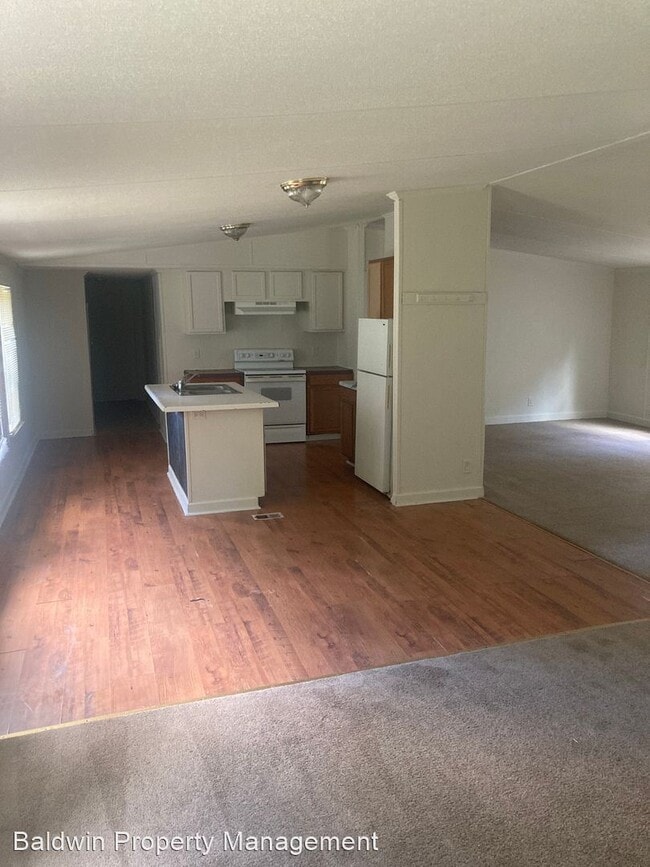 Building Photo - 3 br, 2 bath House - 2420 WILLARD ROAD