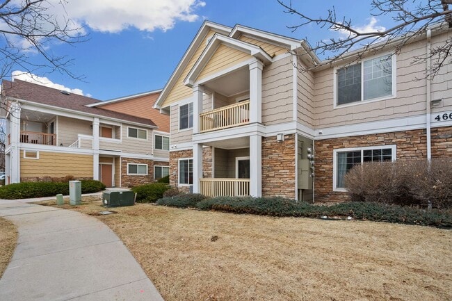 Building Photo - 4665 Hahn's Peak Dr