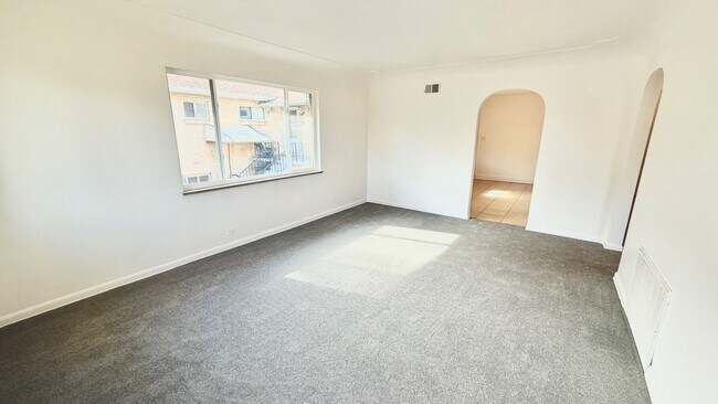 Foto del edificio - 3631-3637 S Sherman St - 3637