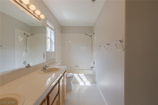 Building Photo - 2317 Sunrise Meadows Dr