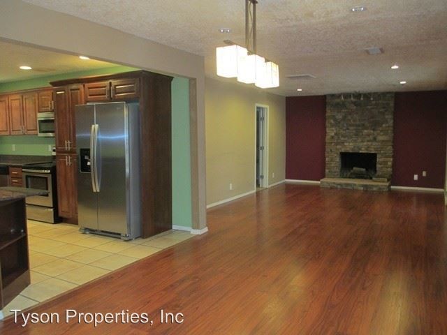 Building Photo - 3 br, 2.5 bath House - 8804 Bellehaven Ave NE