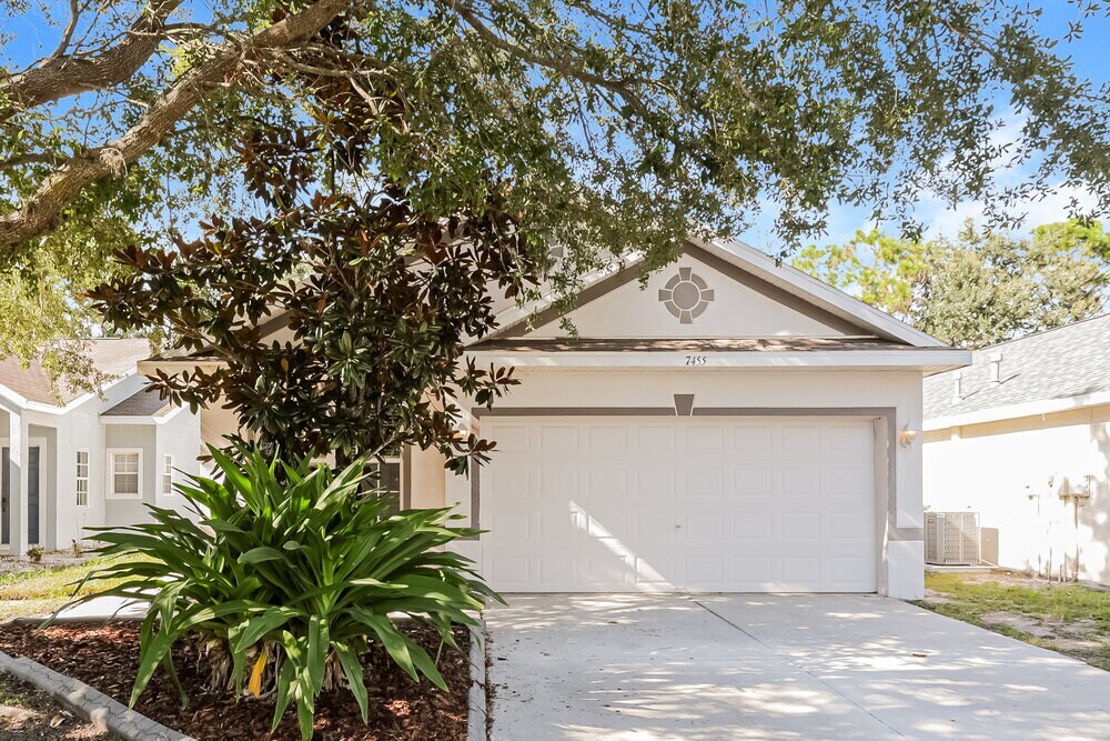 Foto principal - 7455 Oxford Garden Cir