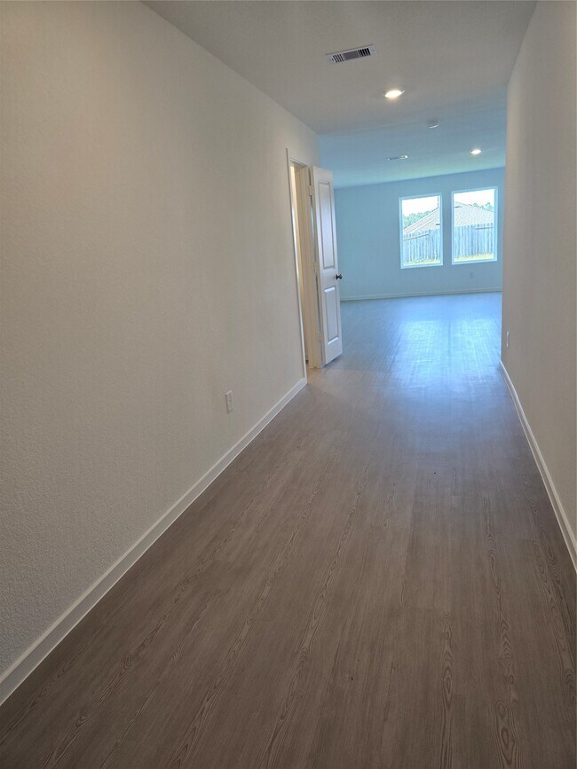 Foto del edificio - 25446 Carnation Ct