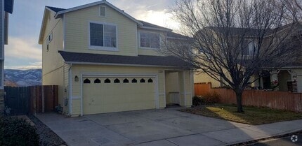 Building Photo - 2325 Crestone Dr
