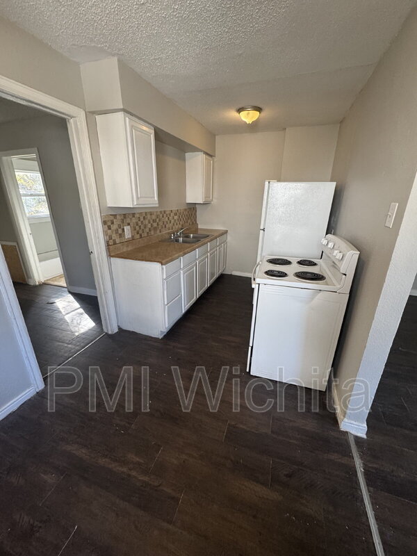 Foto del edificio - 2513 E 9th St N