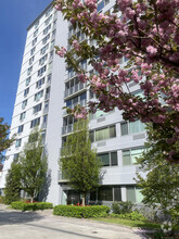 Building Photo - 1 Strawberry Hill Ave