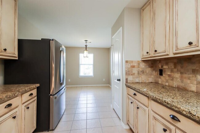 Building Photo - 415 Crosby Village Dr