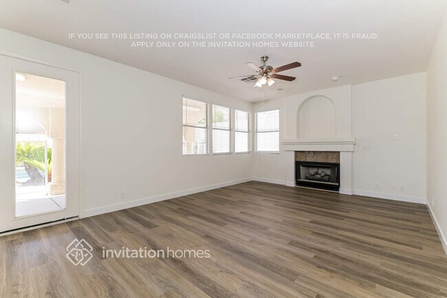 Foto del edificio - 1321 Sun Copper Dr