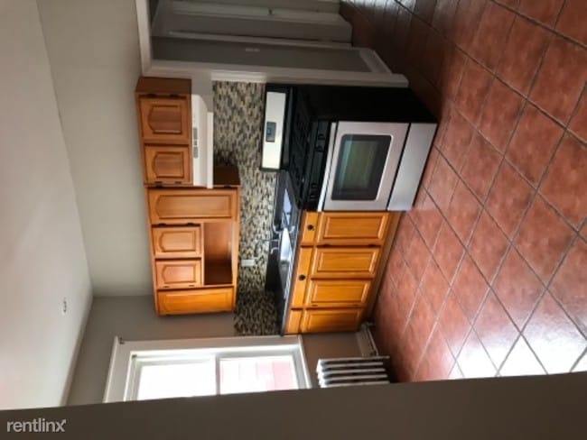Building Photo - 186 Tuxedo Pkwy