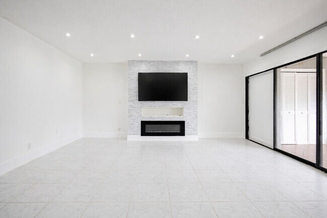 Foto del edificio - 9460 SW 61st Way