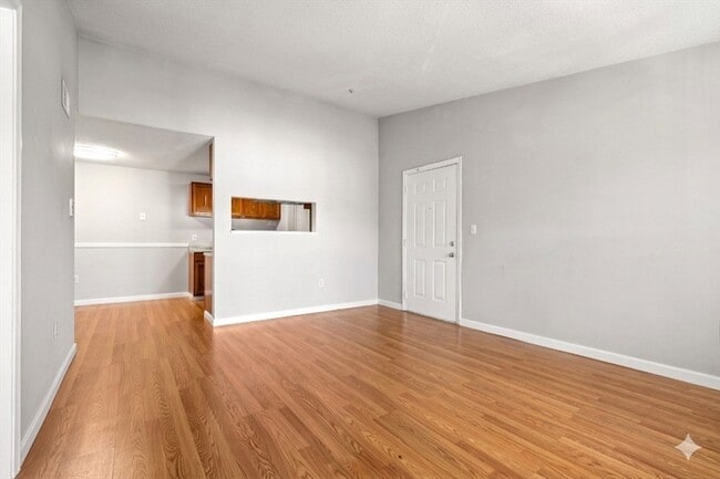 Building Photo - 5 Thoreau Ct