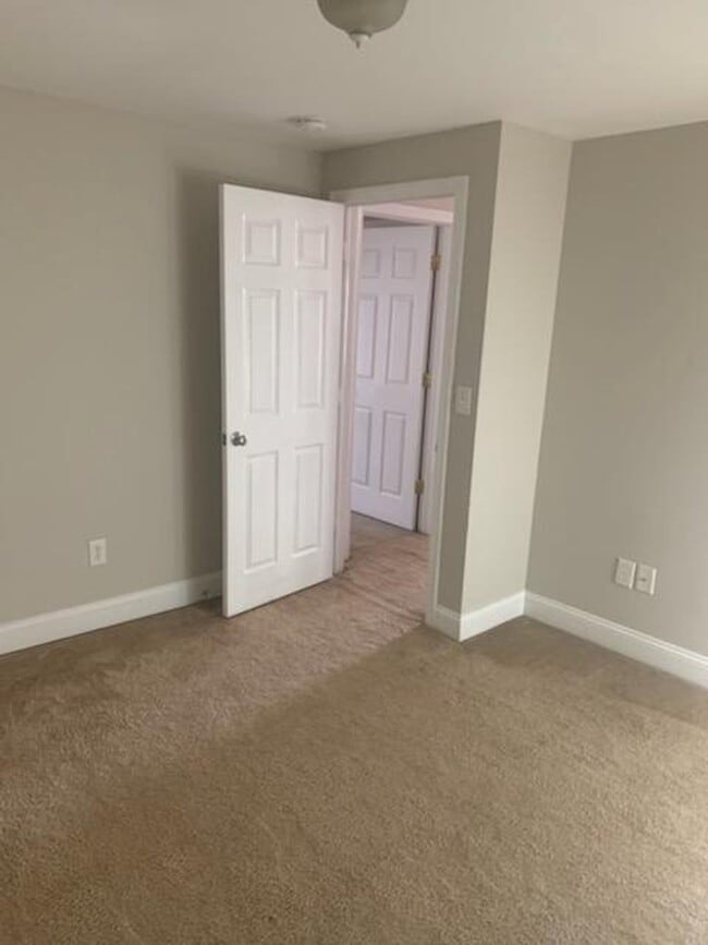 68 Biltmore St, New Britain, CT 06053 House Rental in New Britain, CT