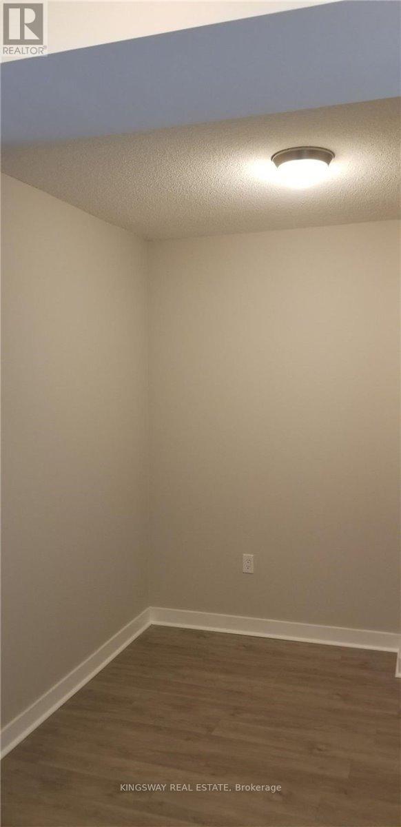 Photo du bâtiment - 3 Navy Wharf Ct