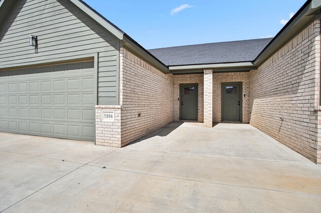 Building Photo - 5806 Virginia Ave