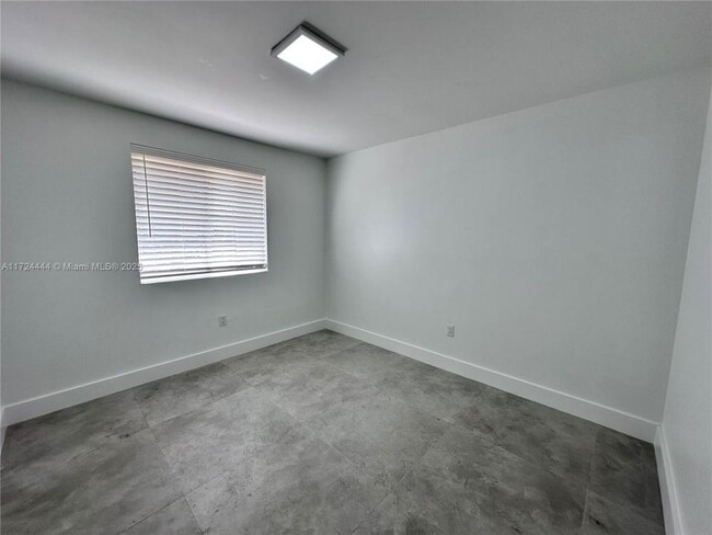 Building Photo - 2 bedroom in North Miami FL 33161