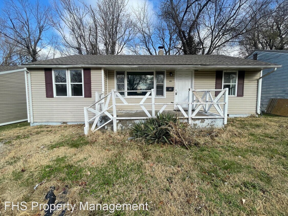 Primary Photo - 3 br, 1 bath House - 1429 E Pacific