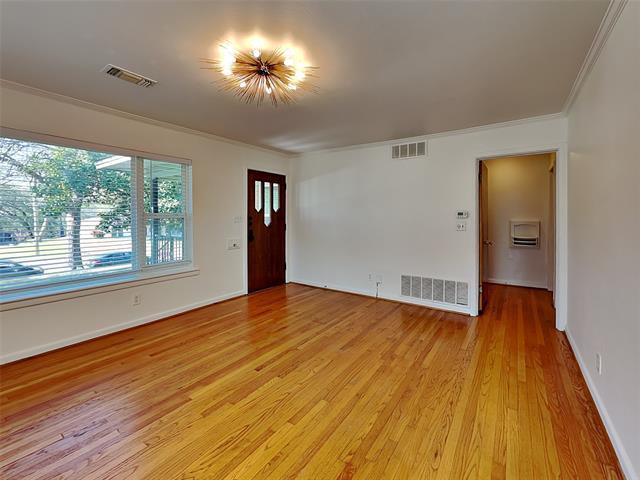 Foto del edificio - 2102 Elmwood Blvd