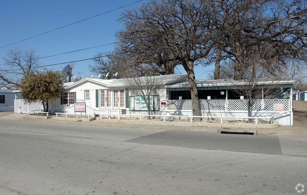 Building Photo - Las Palmas Mobile Home Park