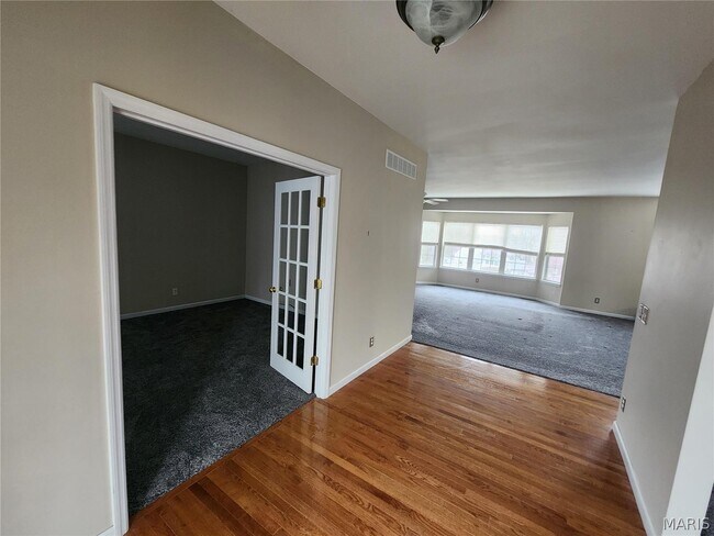 Foto del edificio - 4 Greenbriar Summit Ct
