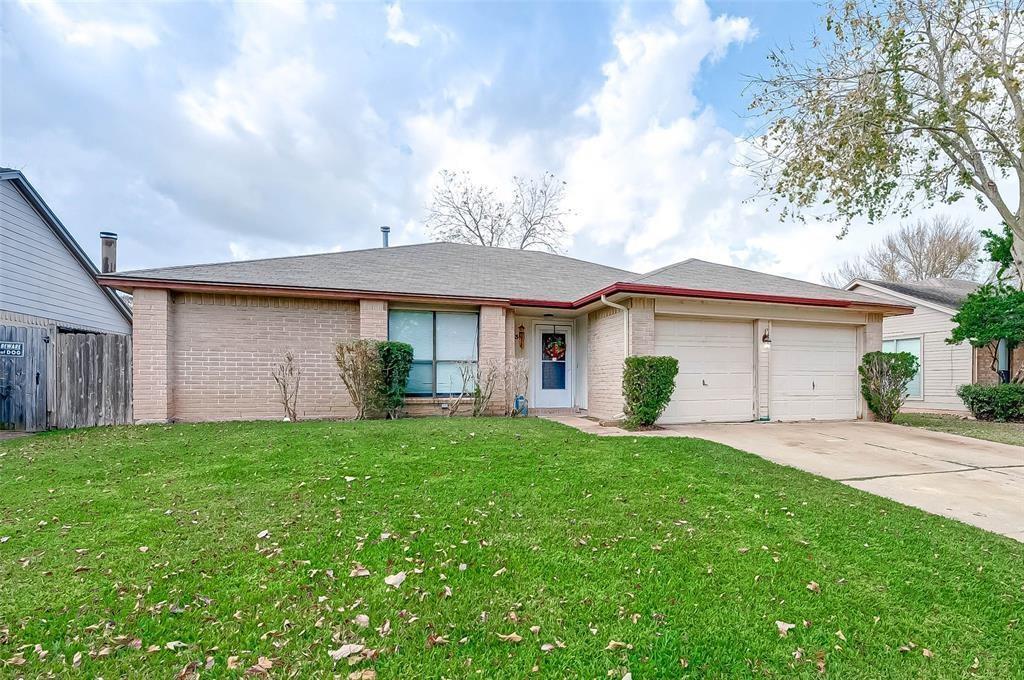 Foto principal - 935 Holly Hall Dr