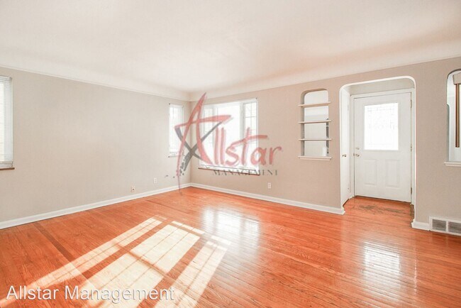 Foto del edificio - 3 br, 2 bath House - 6356 S. Canterbury Rd