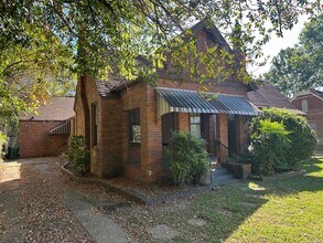 Building Photo - 3377-3379 Lexington Rd