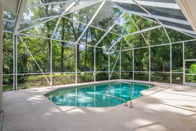 Building Photo - 4643 SW 105th Dr