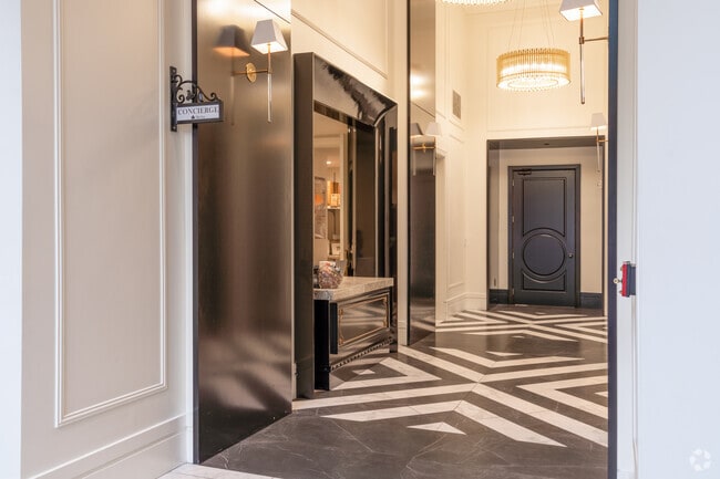 Concierge - The Ivy