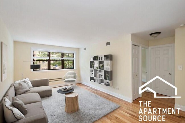 Foto del edificio - 555 W Arlington Pl