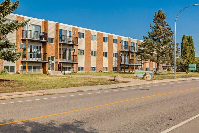 Photo du bâtiment - Fairway Plaza